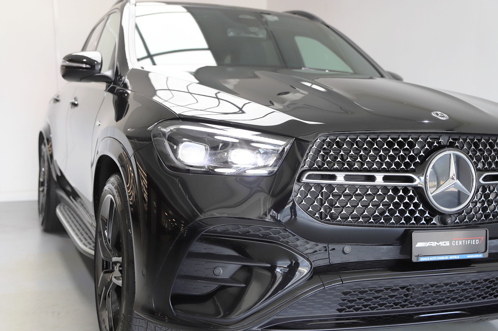 MERCEDES-BENZ GLE 400 e EQ Star 4Matic-showroom-element-1