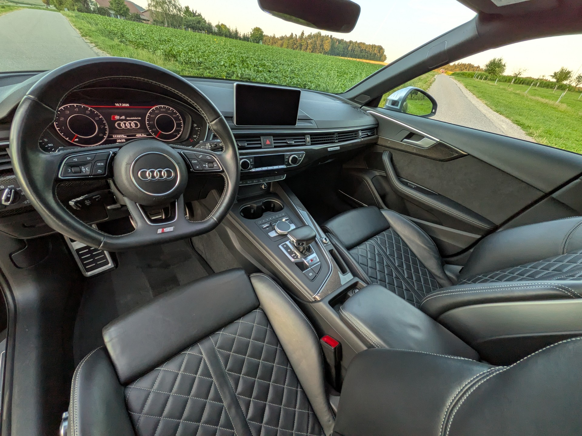 AUDI S4 Avant 3.0 TFSI quattro tiptronic-image-23