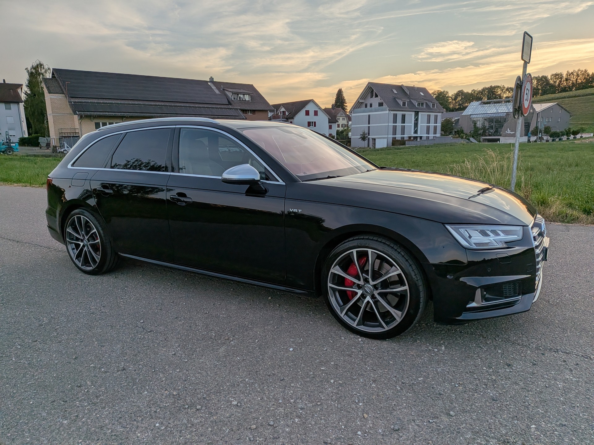 AUDI S4 Avant 3.0 TFSI quattro tiptronic-image-3