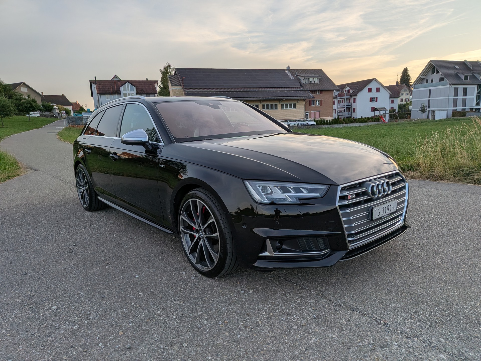 AUDI S4 Avant 3.0 TFSI quattro tiptronic-image-5