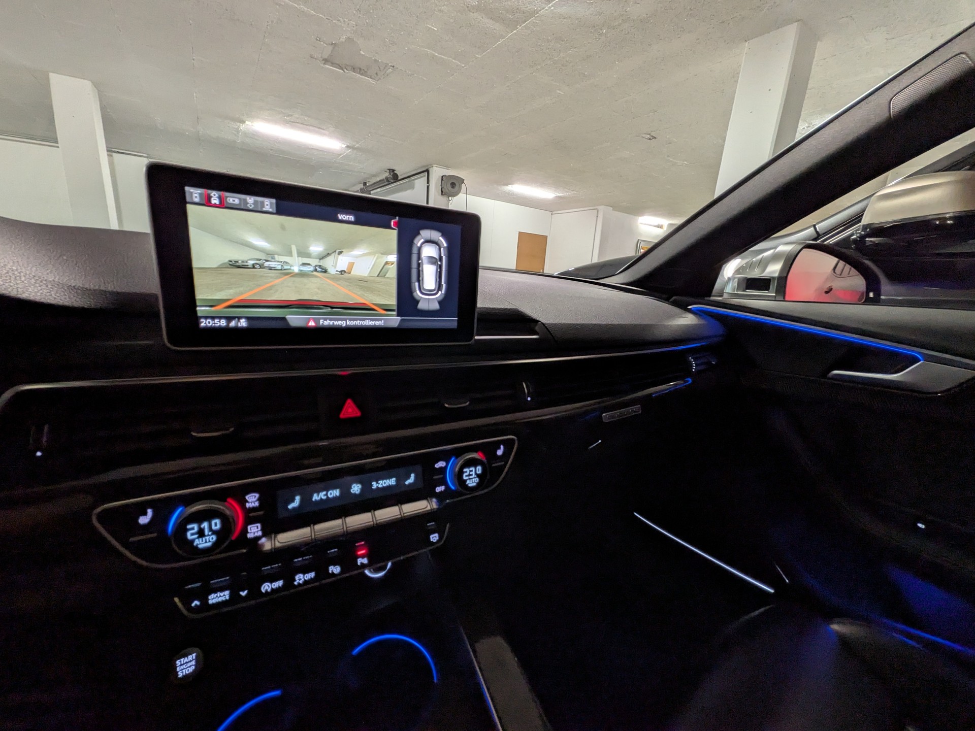 AUDI S4 Avant 3.0 TFSI quattro tiptronic-image-28