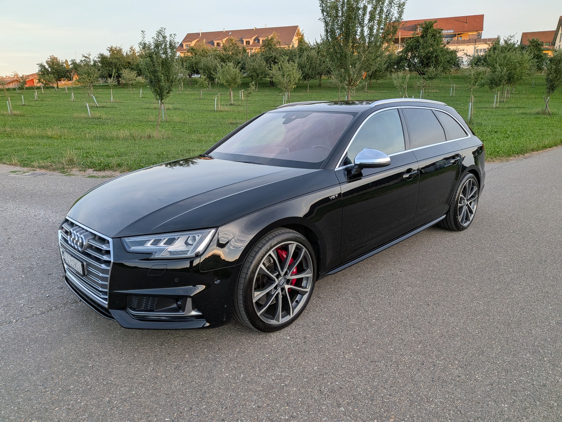 AUDI S4 Avant 3.0 TFSI quattro tiptronic-image-0