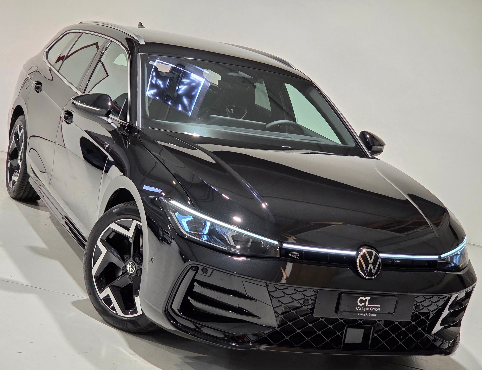 VW Passat Variant 2.0 TSI evo4 R-Line 4 Motion DSG-image-27