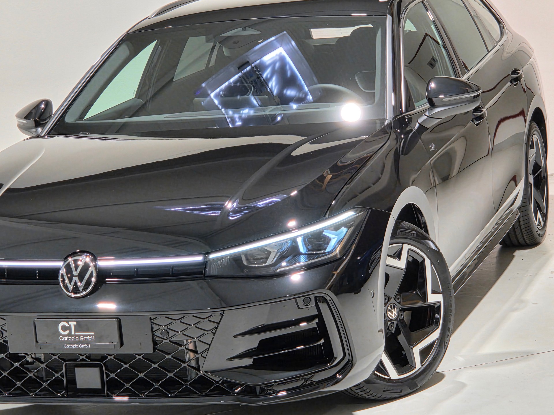 VW Passat Variant 2.0 TSI evo4 R-Line 4 Motion DSG-image-24