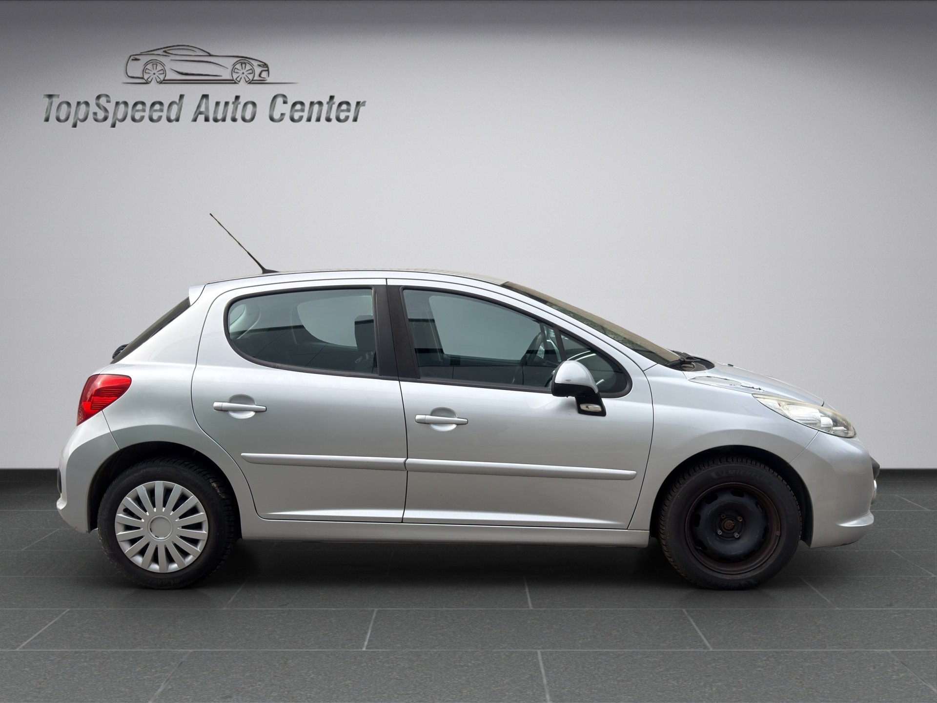 PEUGEOT 207 1.6 16V Sport-image-3