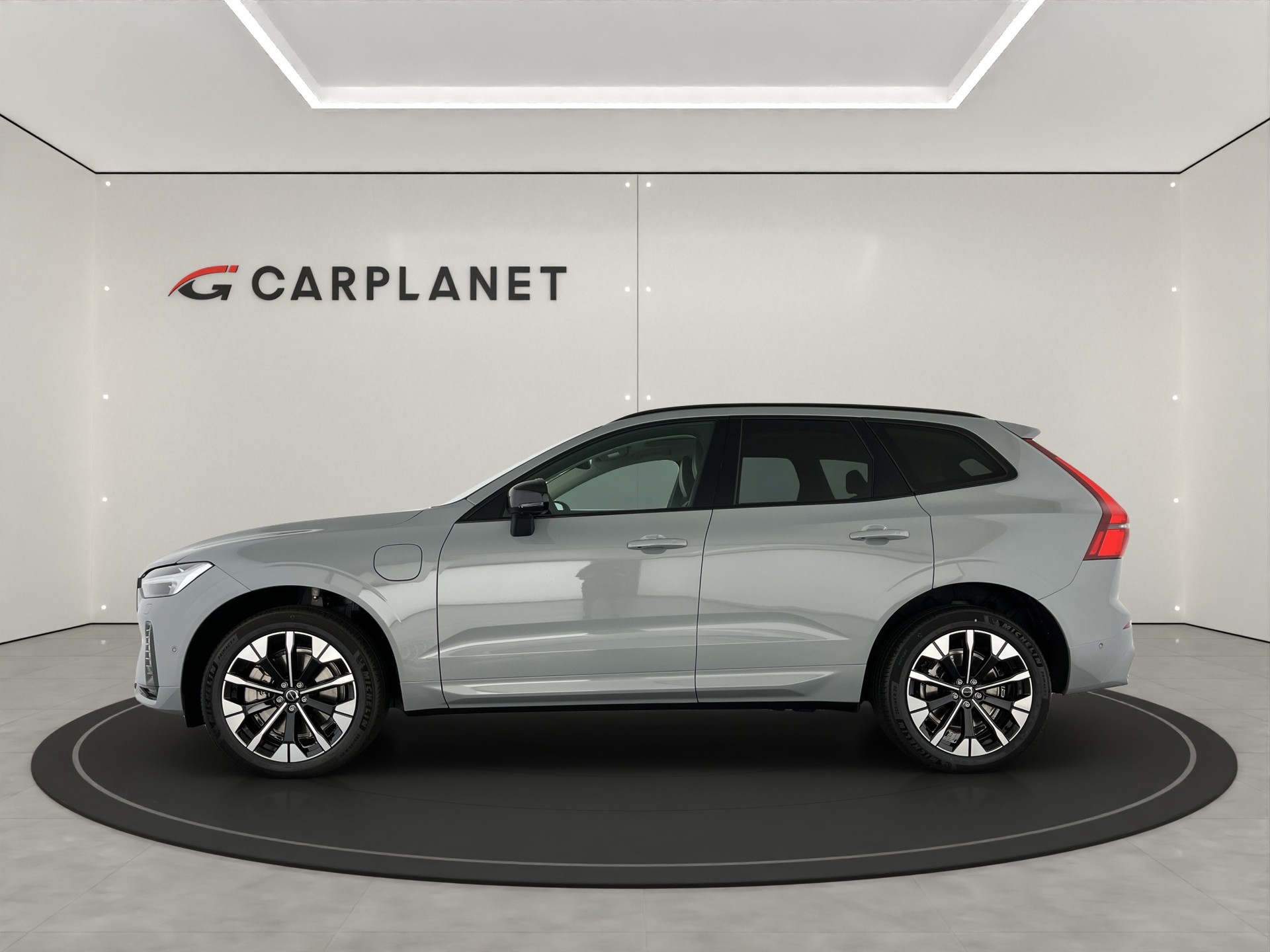 VOLVO XC60 2.0 T8 TE Ultra Dark eAWD-image-4