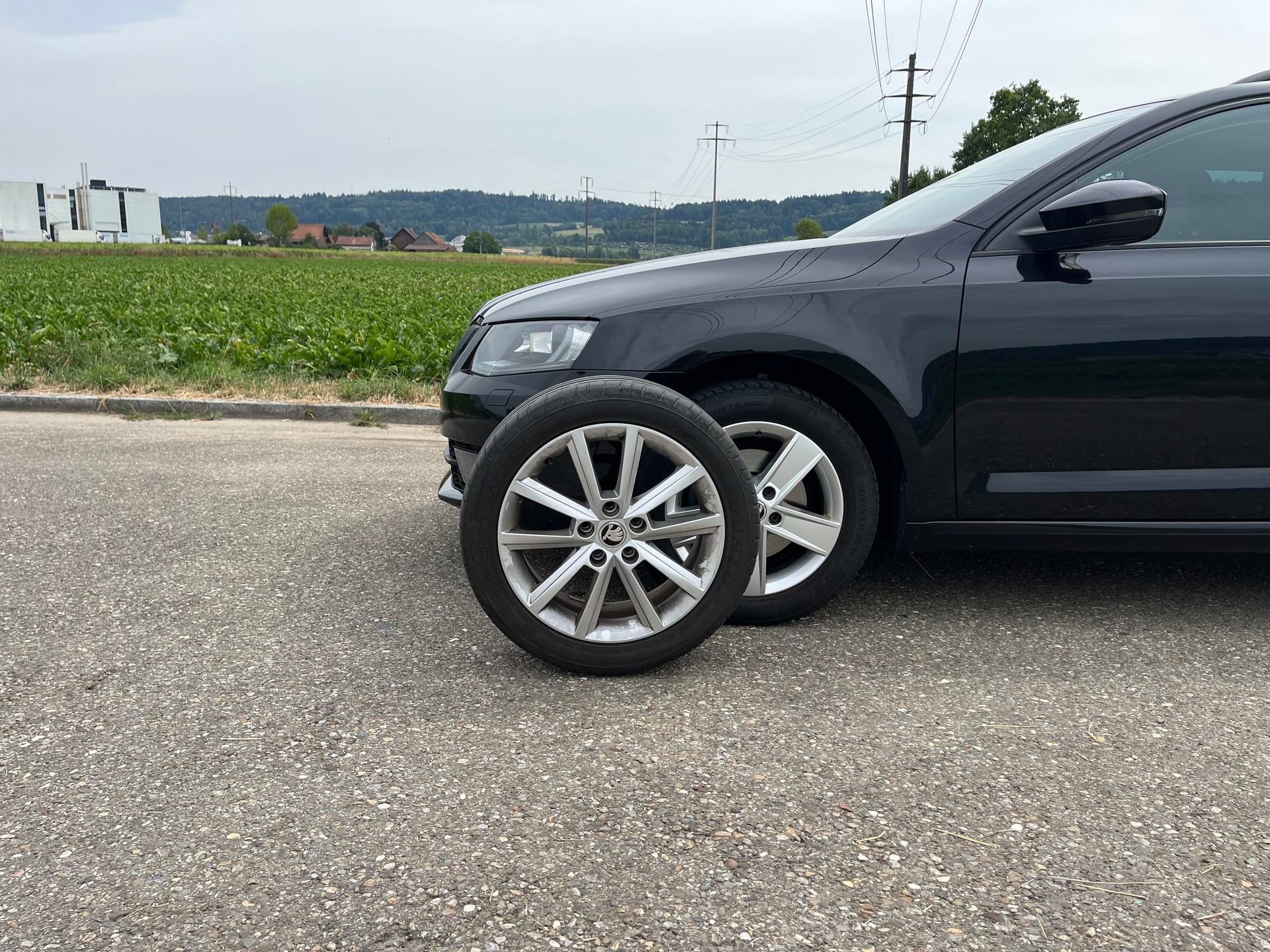 SKODA Octavia 2.0 TDI Swiss Edition-image-6