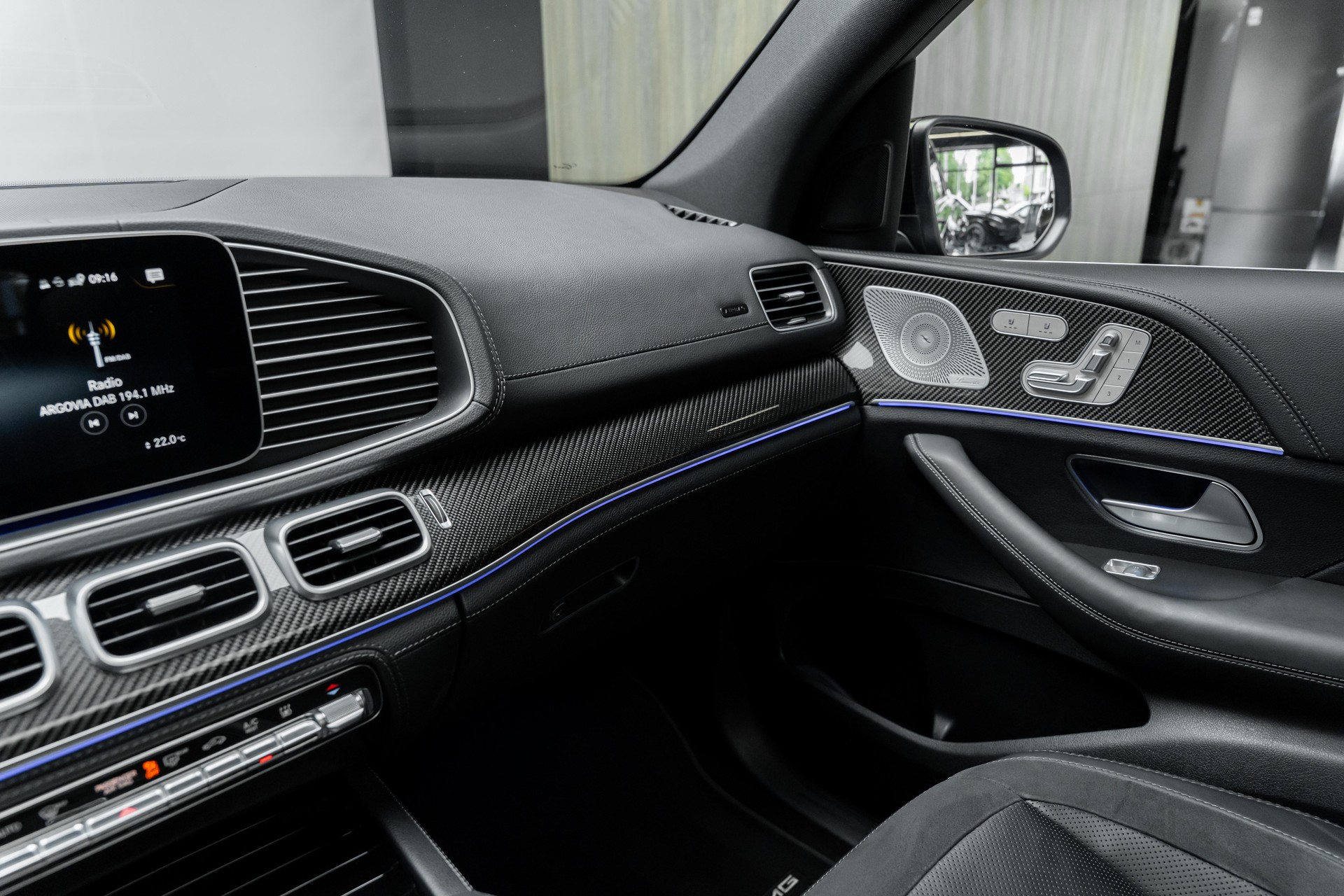 MERCEDES-BENZ GLS 63 4Matic+ TCT 9G-image-16