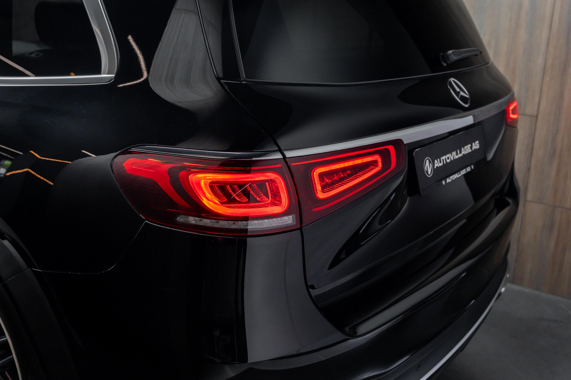 MERCEDES-BENZ GLS 63 4Matic+ TCT 9G-image-25