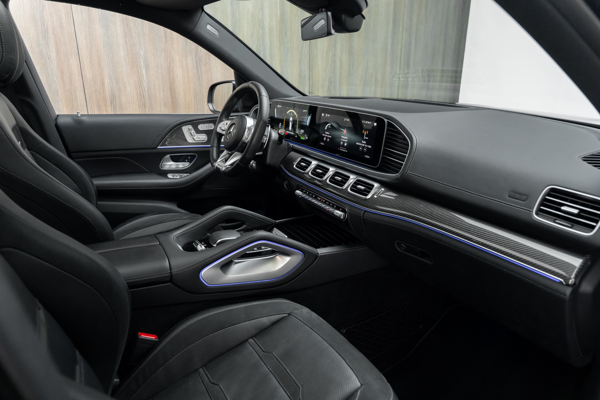 MERCEDES-BENZ GLS 63 4Matic+ TCT 9G-image-7