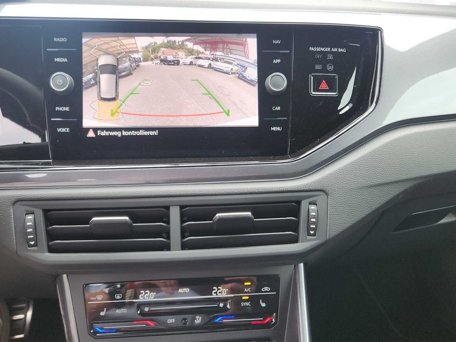 VW Polo 2.0 TSI GTI DSG-image-12