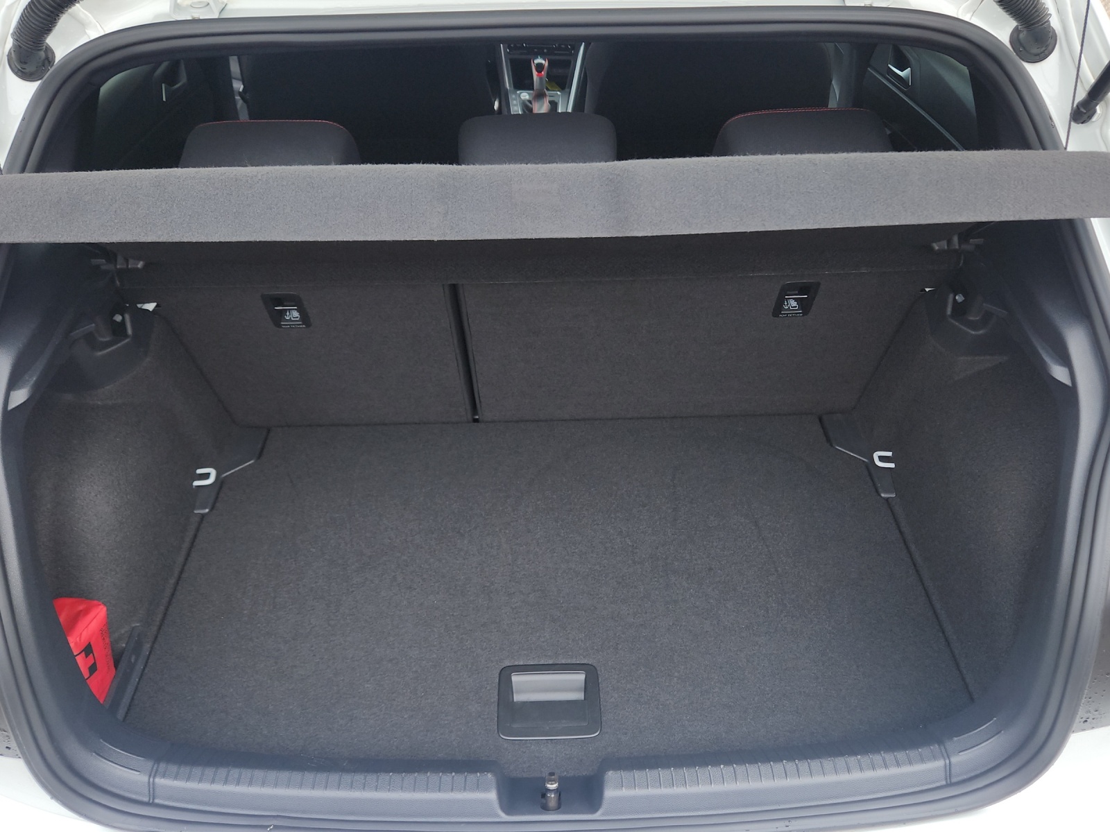 VW Polo 2.0 TSI GTI DSG-image-15
