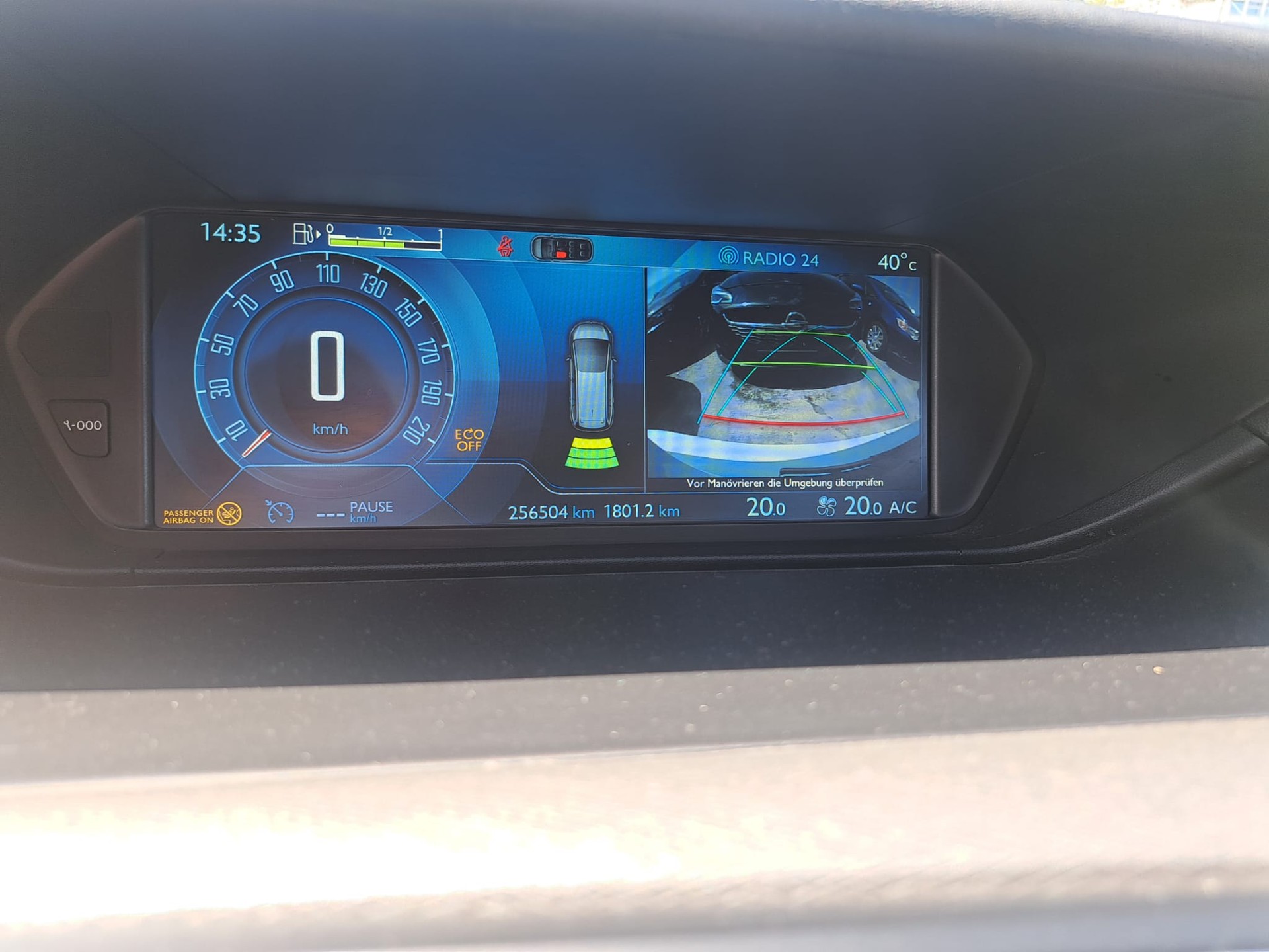 CITROEN Grand C4 Picasso 2.0 BlueHDi Exclusive-image-12