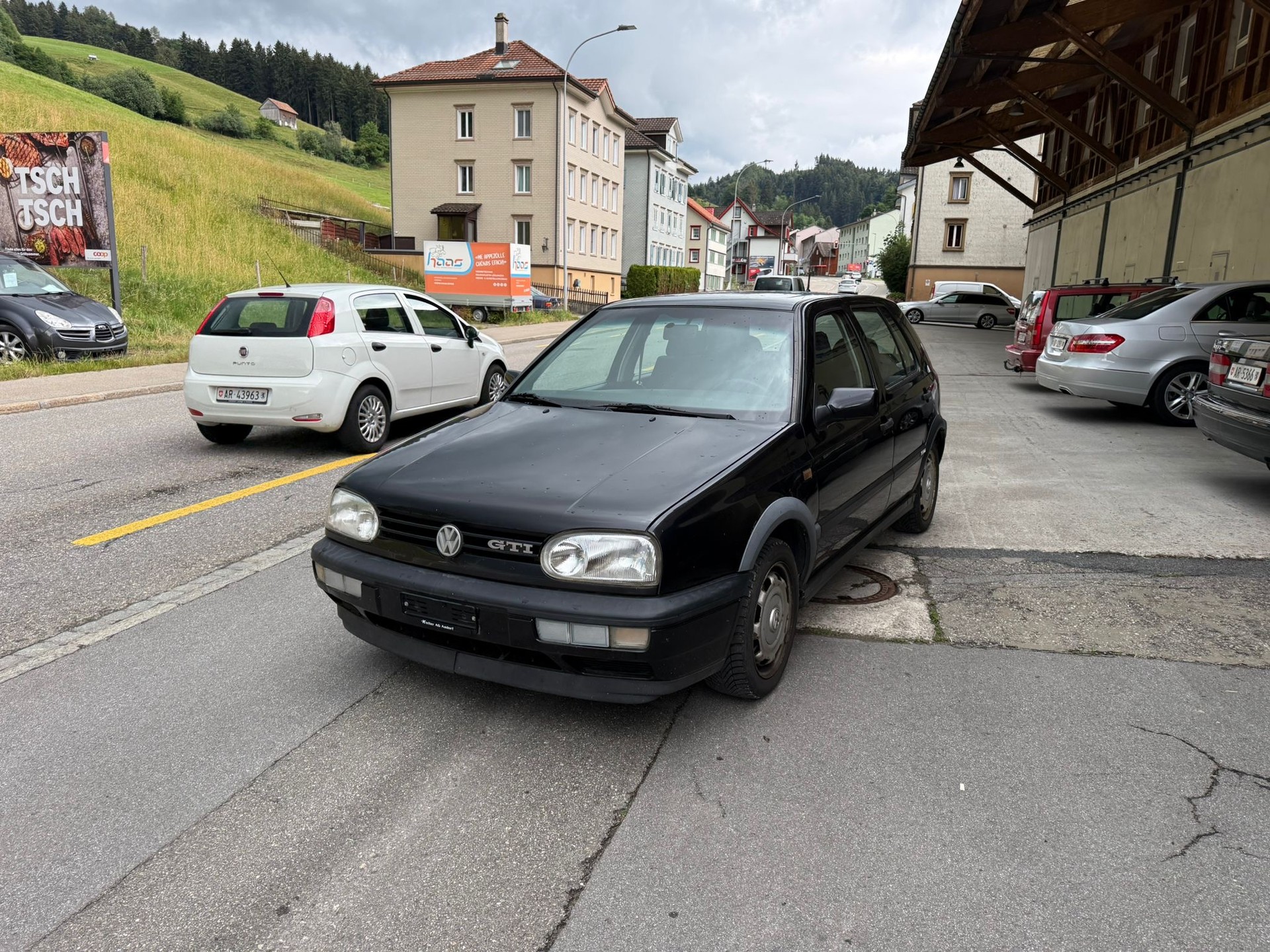 VW Golf 2000 GTI-image-0