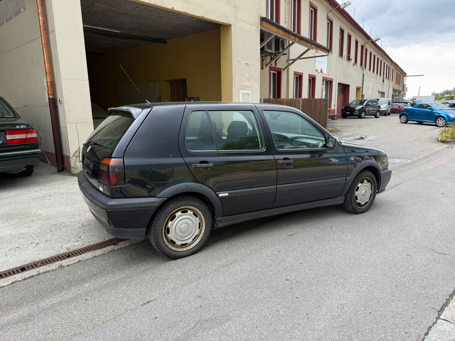 VW Golf 2000 GTI-image-4