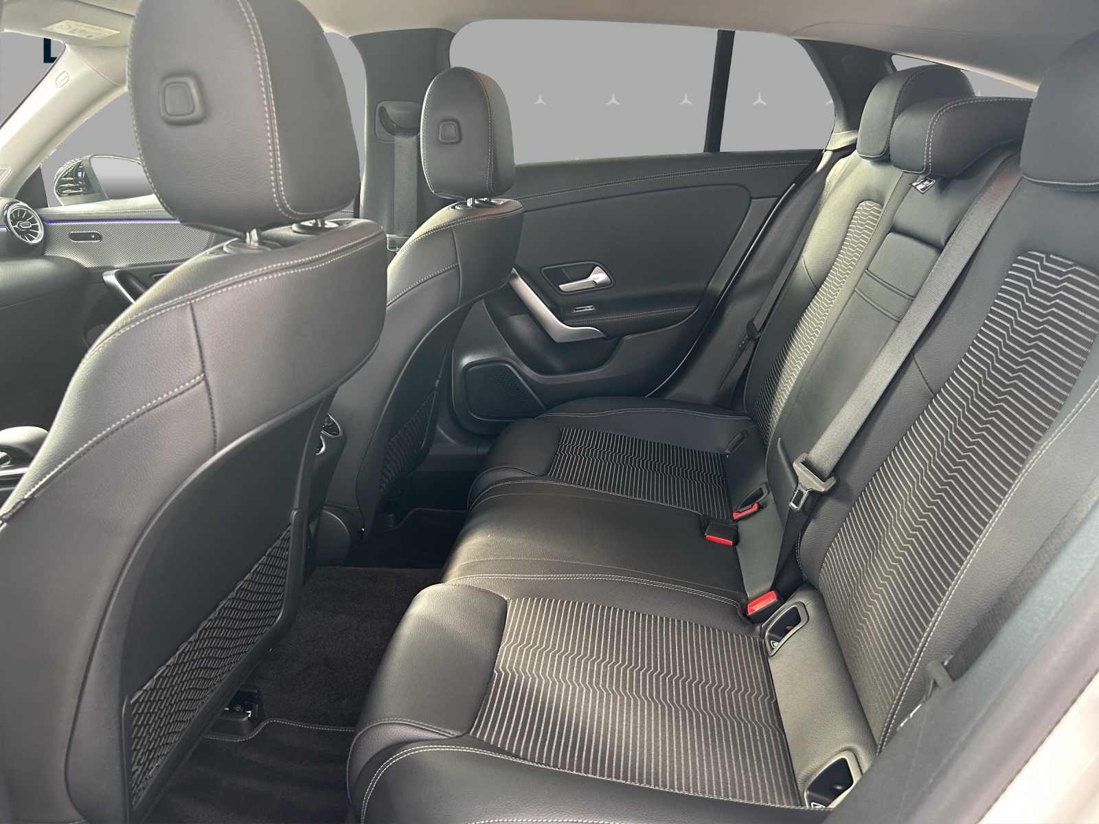 MERCEDES-BENZ CLA Shooting Brake 250 4Matic 7G-DCT Progressive-image-13