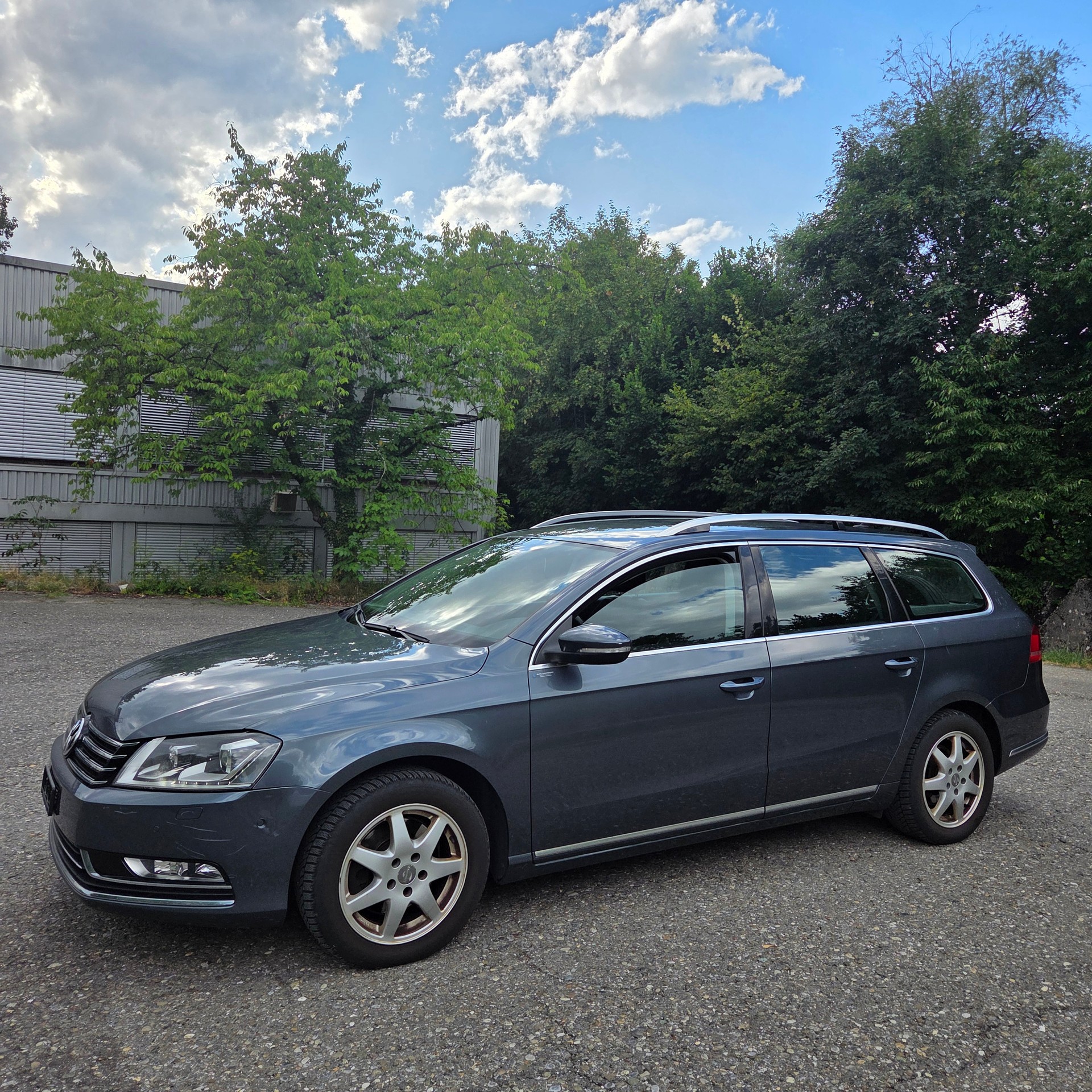 VW Passat Variant 2.0 TDI BMT Highline 4MDSG-image-1