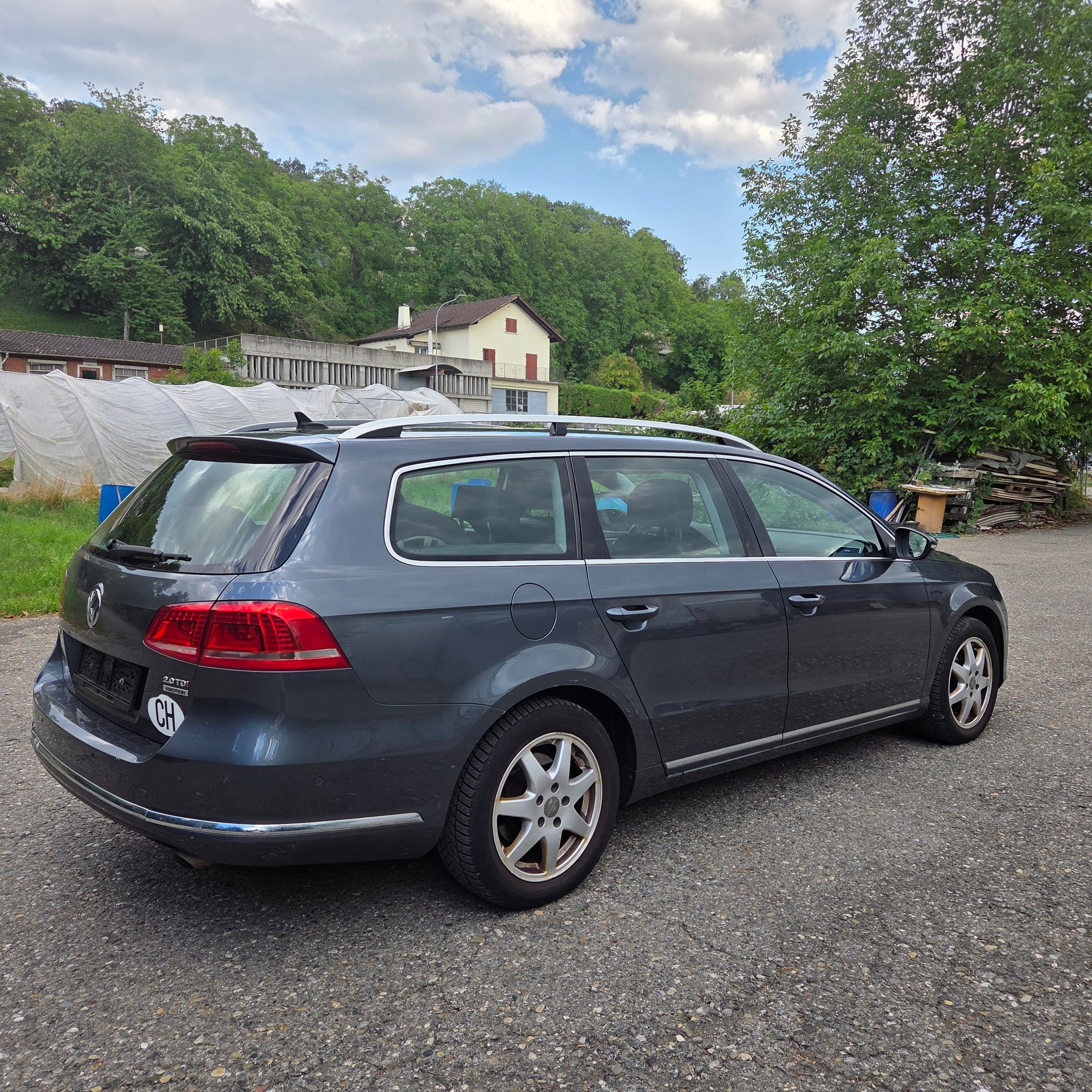VW Passat Variant 2.0 TDI BMT Highline 4MDSG-image-2