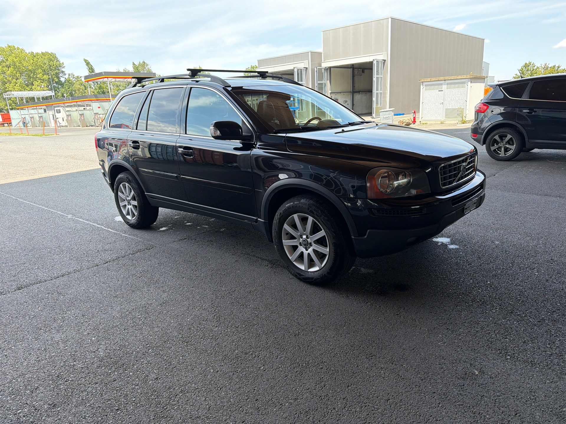 VOLVO XC90 D5 AWD Momentum-image-6