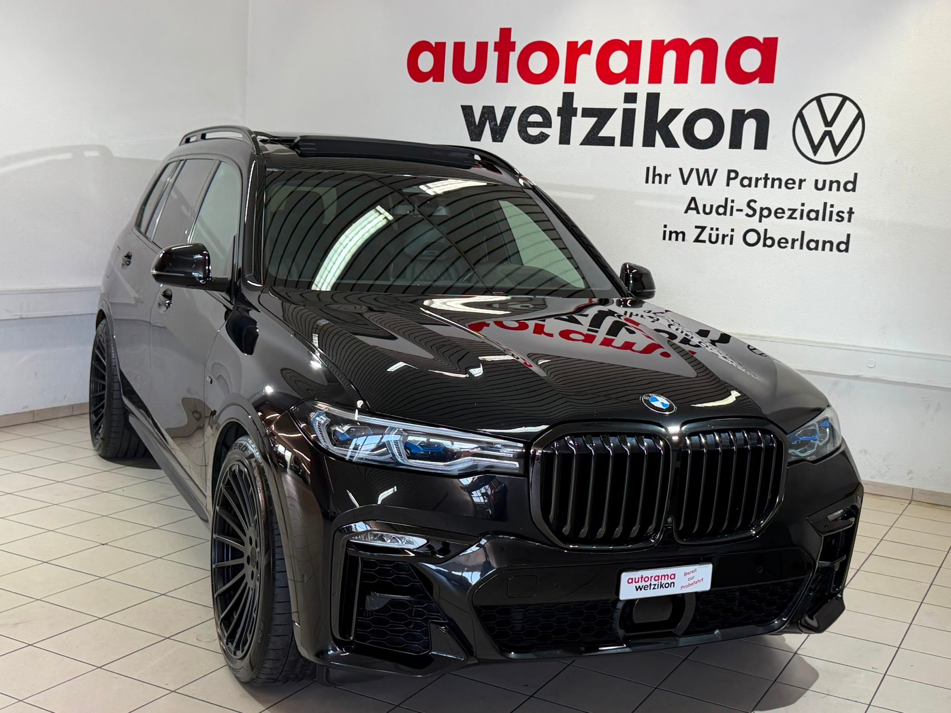 BMW X7 xDrive M50i Steptronic-showroom-element-1