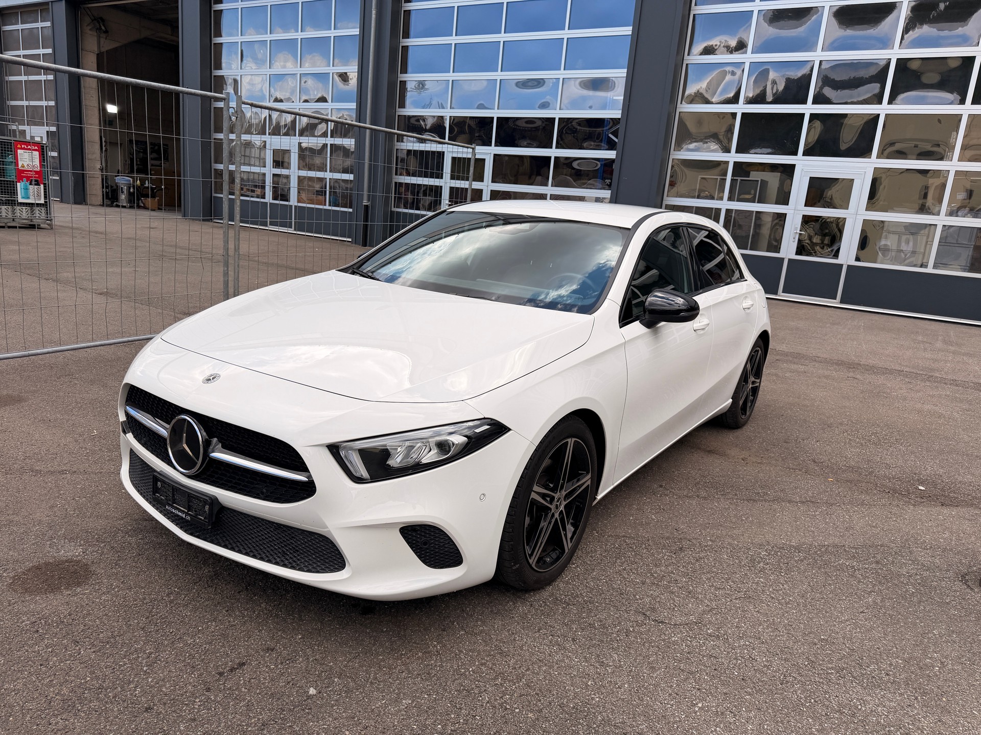 MERCEDES-BENZ A 180 Night Star 7G-DCT-image-2
