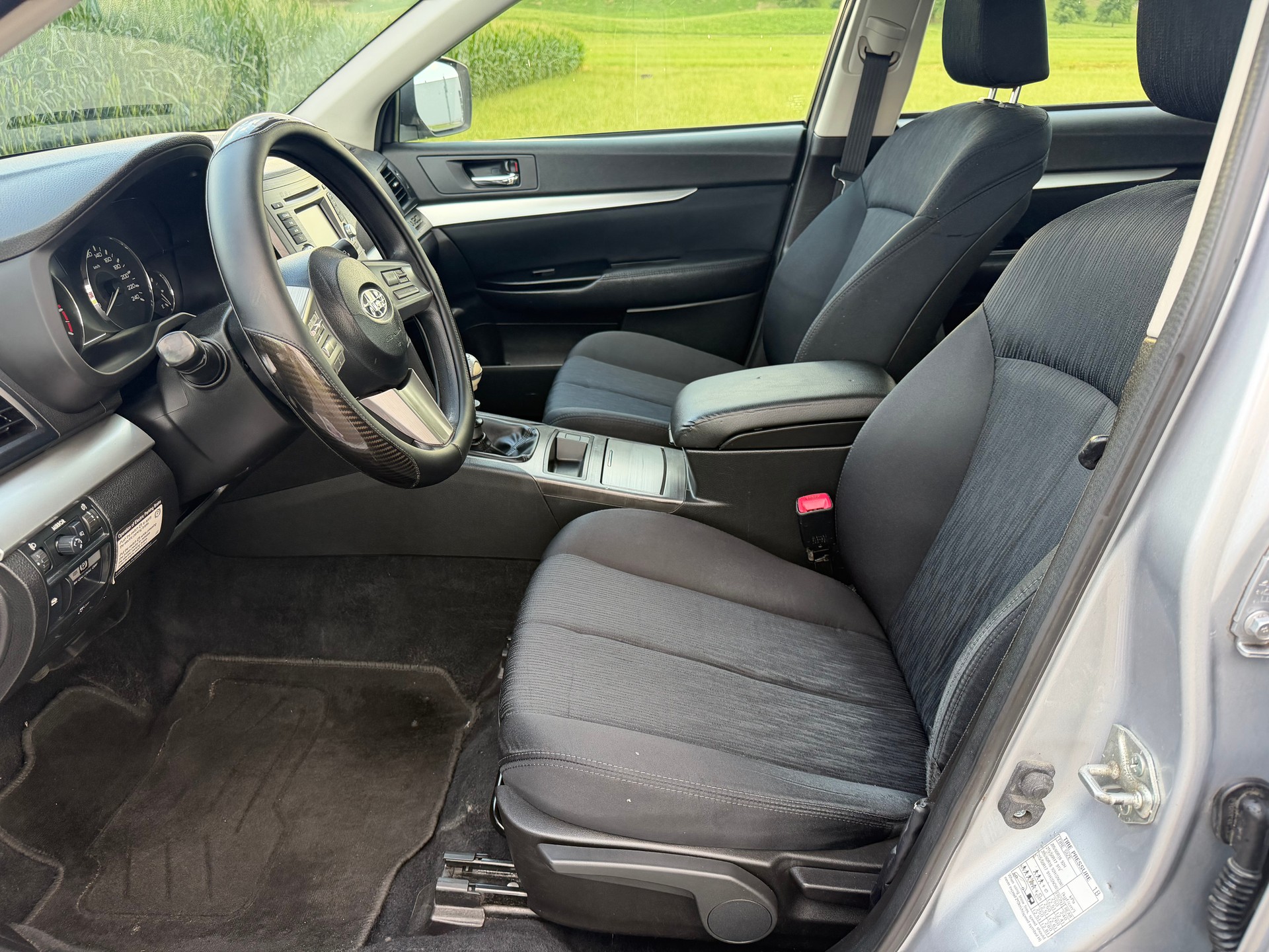 SUBARU Legacy 2.0i Swiss Special AWD-image-7