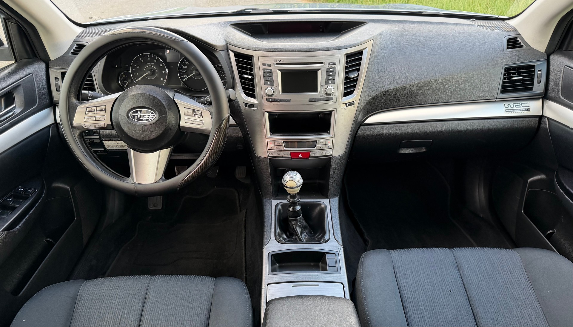 SUBARU Legacy 2.0i Swiss Special AWD-image-12