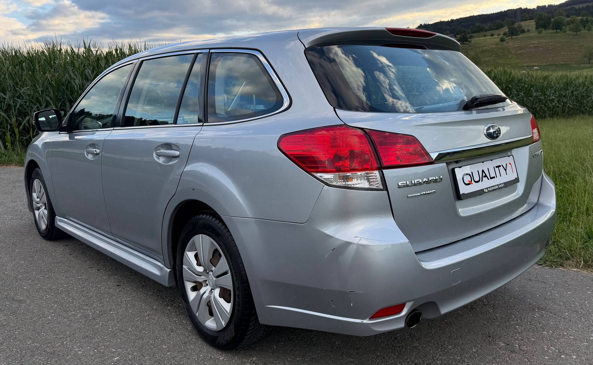 SUBARU Legacy 2.0i Swiss Special AWD-image-3