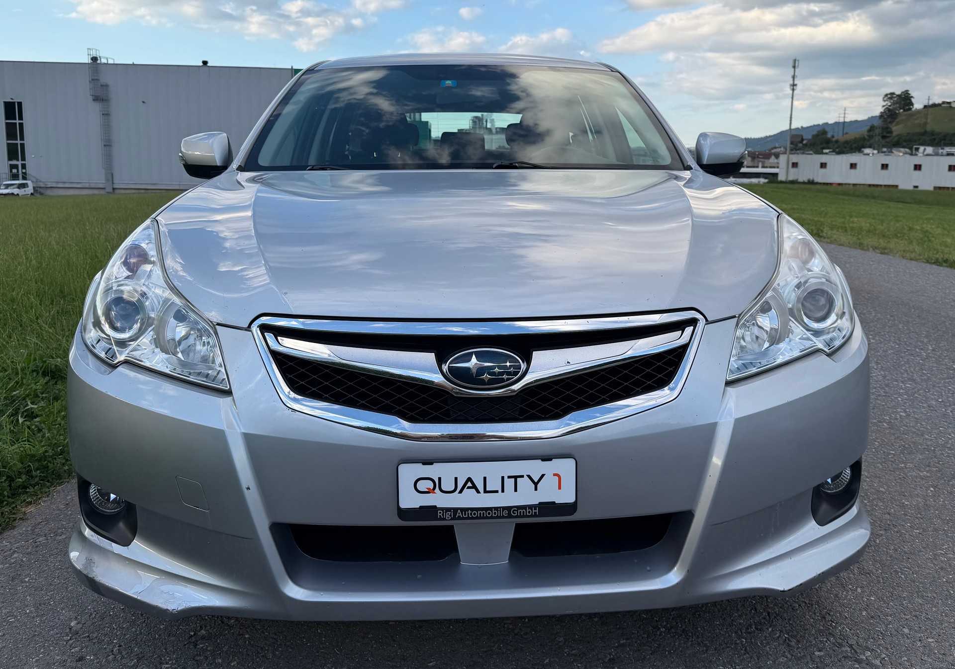 SUBARU Legacy 2.0i Swiss Special AWD-image-6
