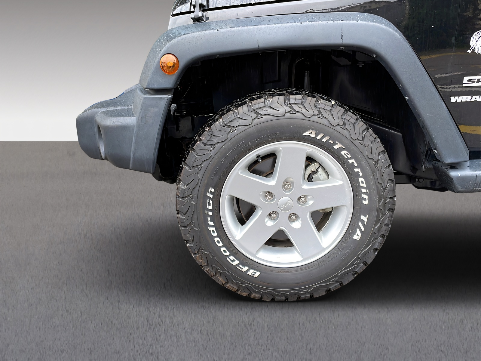 JEEP Wrangler 2.8 CRD Sport-image-5