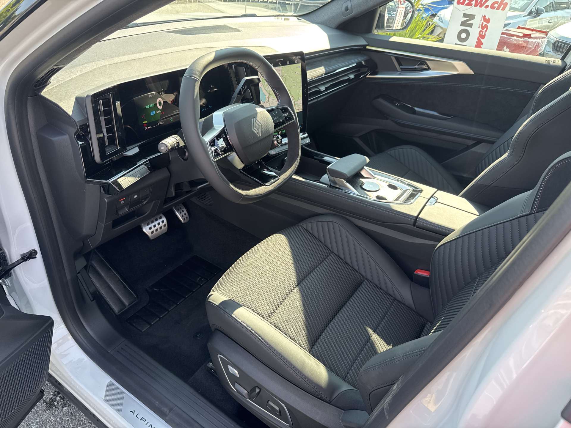 RENAULT Austral 1.2 HEV 200 Esprit Alpine Automat-image-5