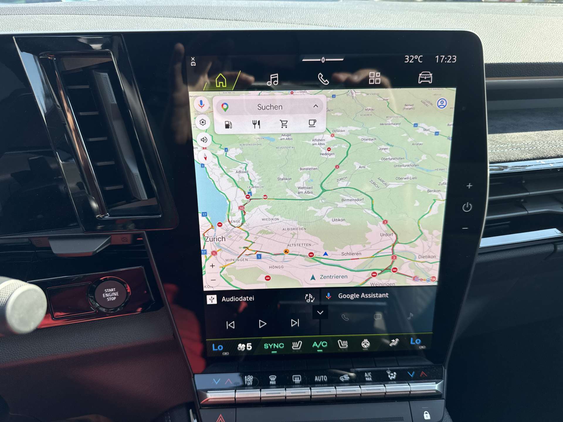 RENAULT Austral 1.2 HEV 200 Esprit Alpine Automat-image-9