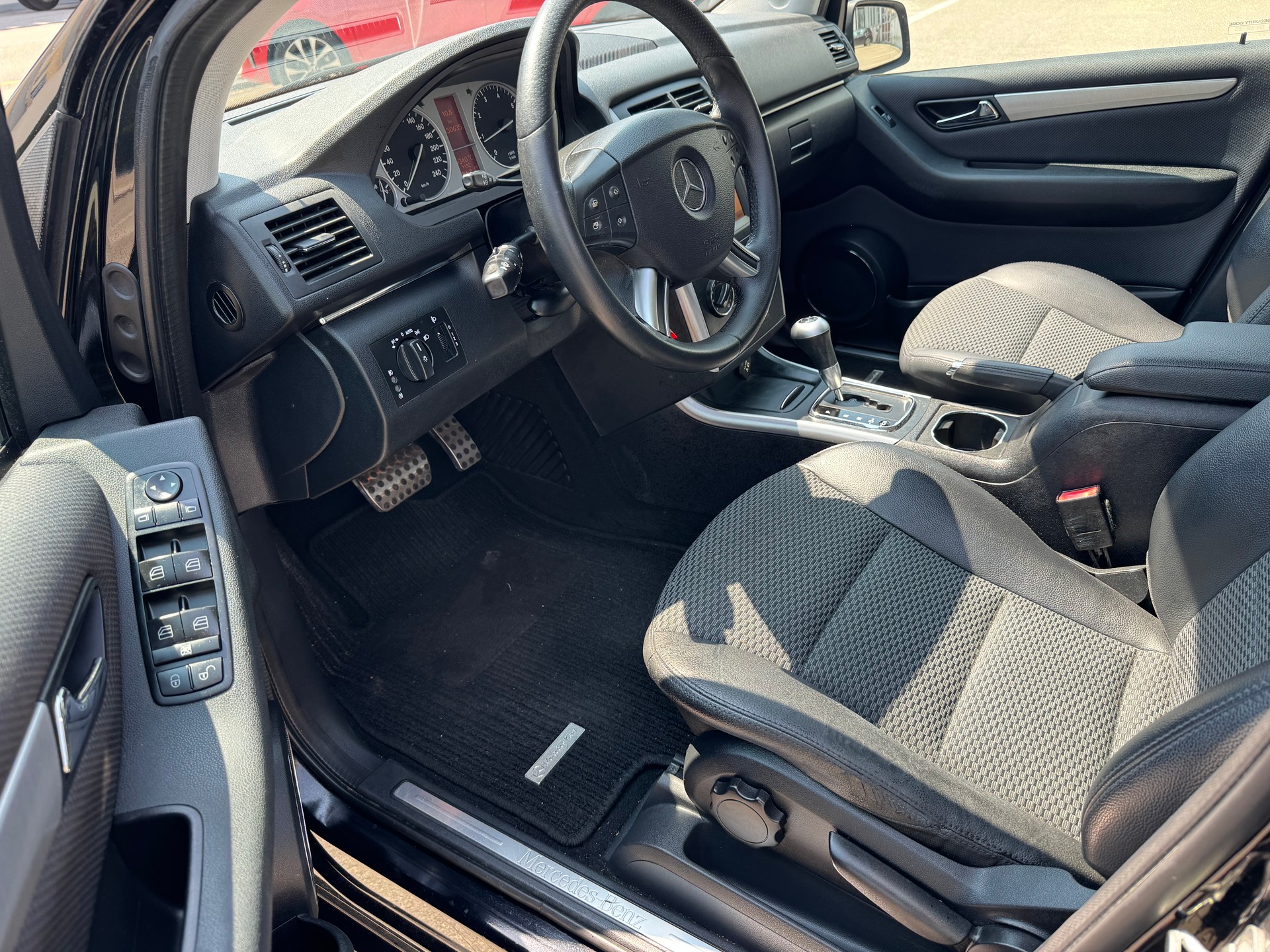 MERCEDES-BENZ B 180 (170) Autotronic-image-8