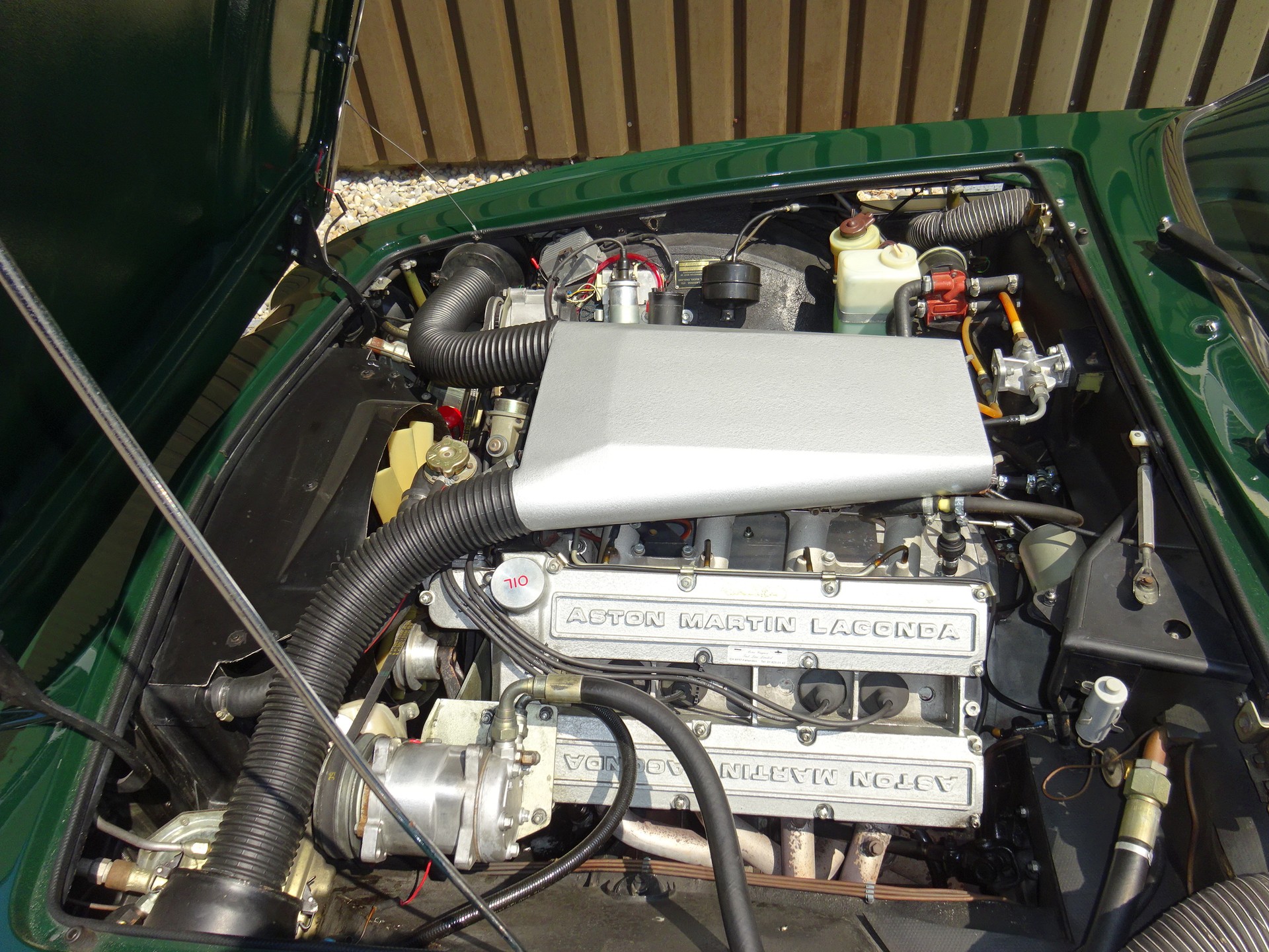 ASTON MARTIN V8 Oscar India-image-13