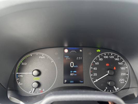 TOYOTA Yaris 1.5 Comfort e-CVT-image-12