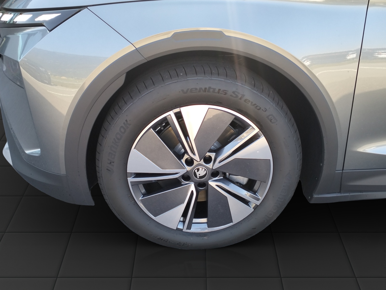 SKODA Elroq 85 Selection-image-12