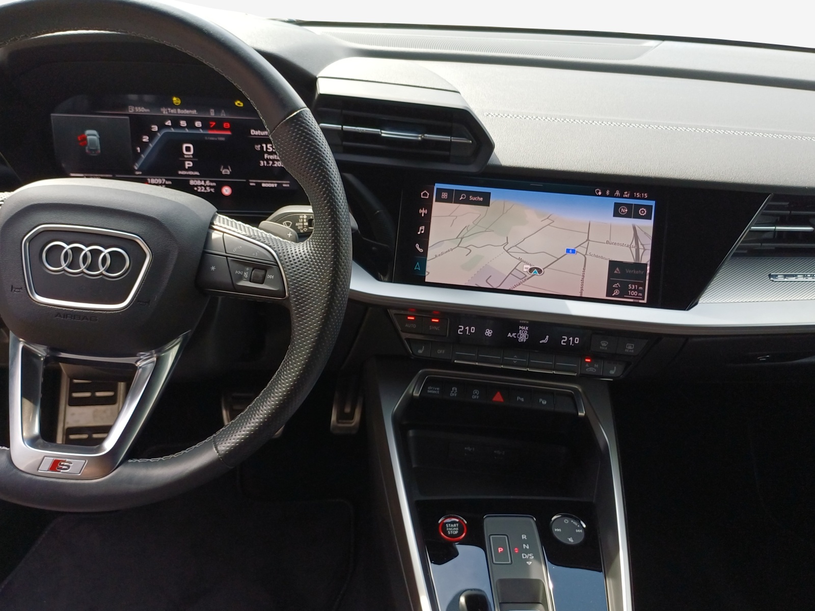 AUDI S3 Sportback 2.0 TFSI quattro S-tronic-image-8
