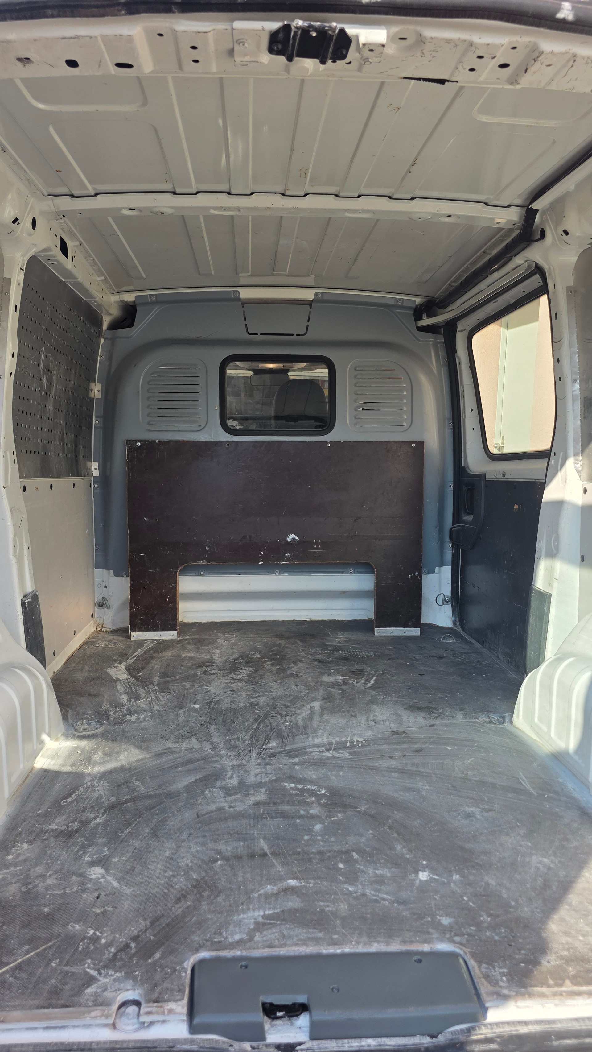 PEUGEOT 2.0 HDI 130-image-3