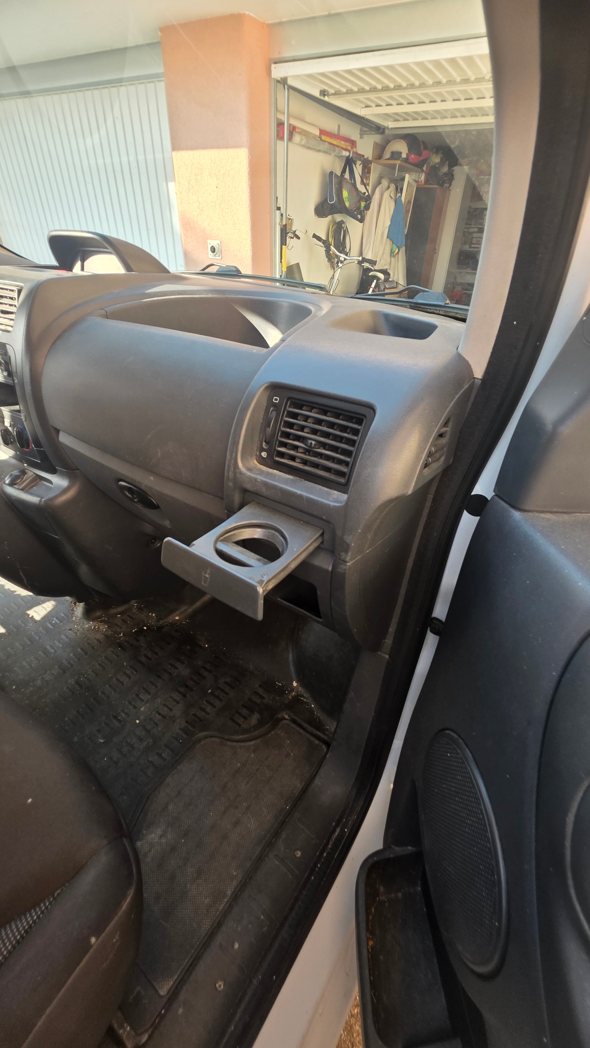 PEUGEOT 2.0 HDI 130-image-8