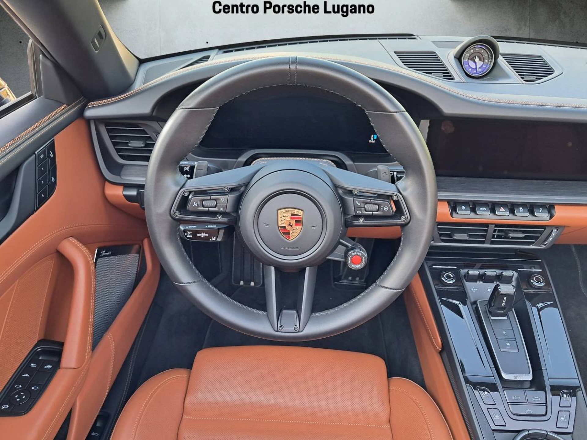PORSCHE 911 Carrera GTS Cabriolet-image-13