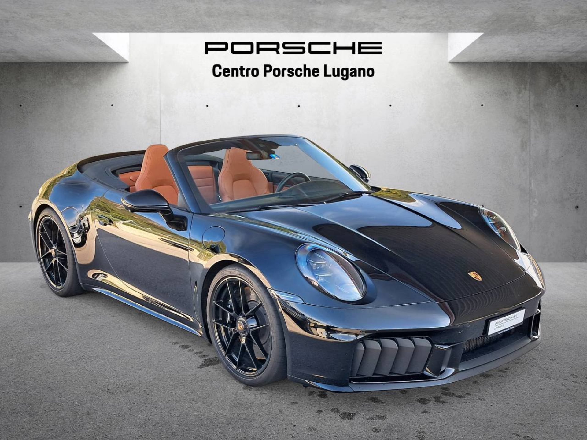 PORSCHE 911 Carrera GTS Cabriolet-image-5
