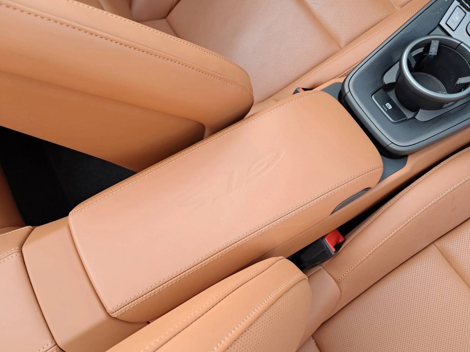 PORSCHE 911 Carrera GTS Cabriolet-image-26