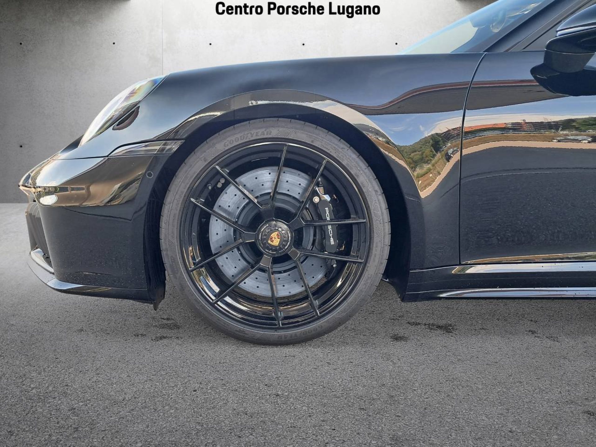 PORSCHE 911 Carrera GTS Cabriolet-image-11