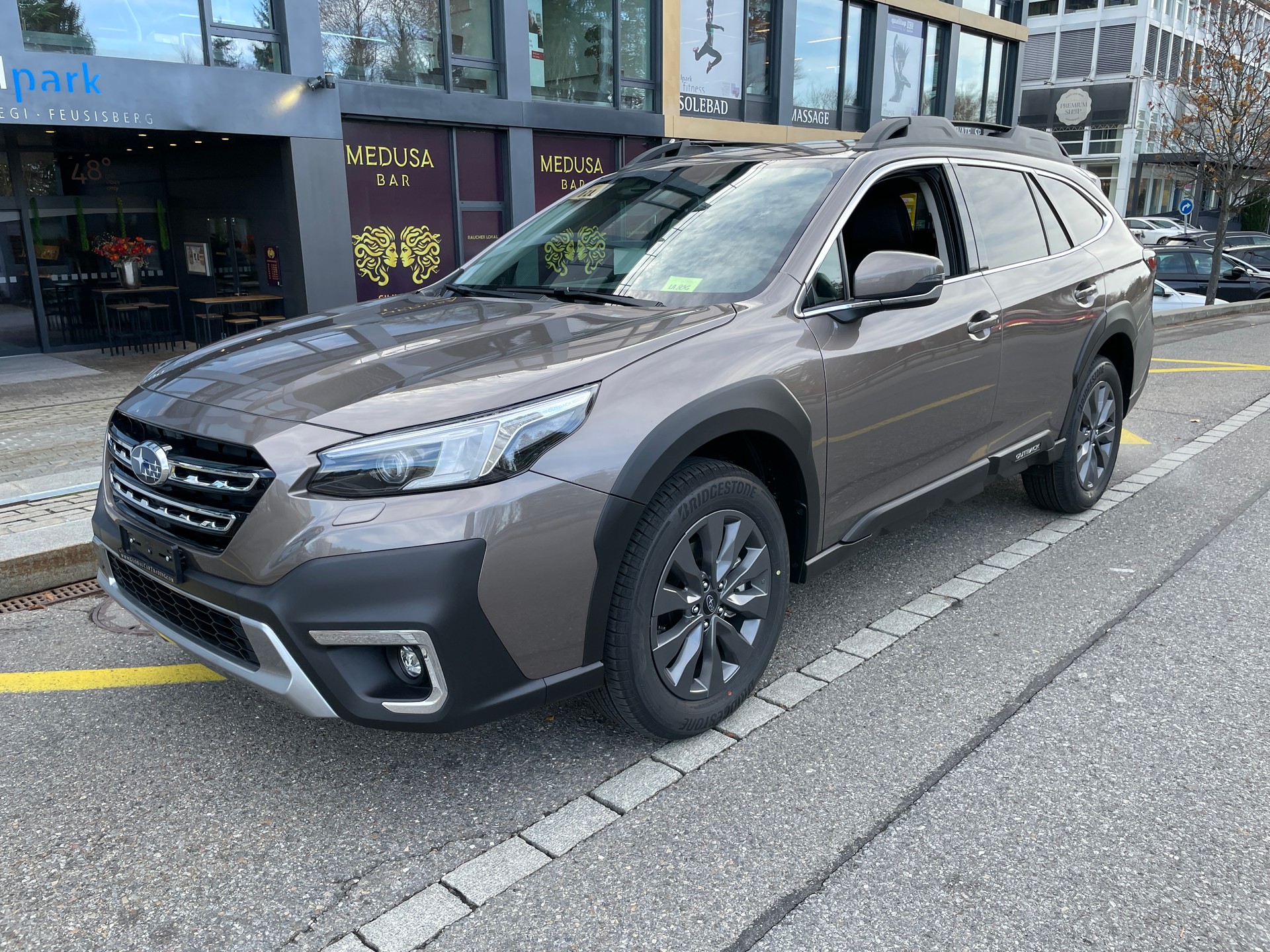 SUBARU Outback 2.5i Advantage AWD Lineartronic-image-0