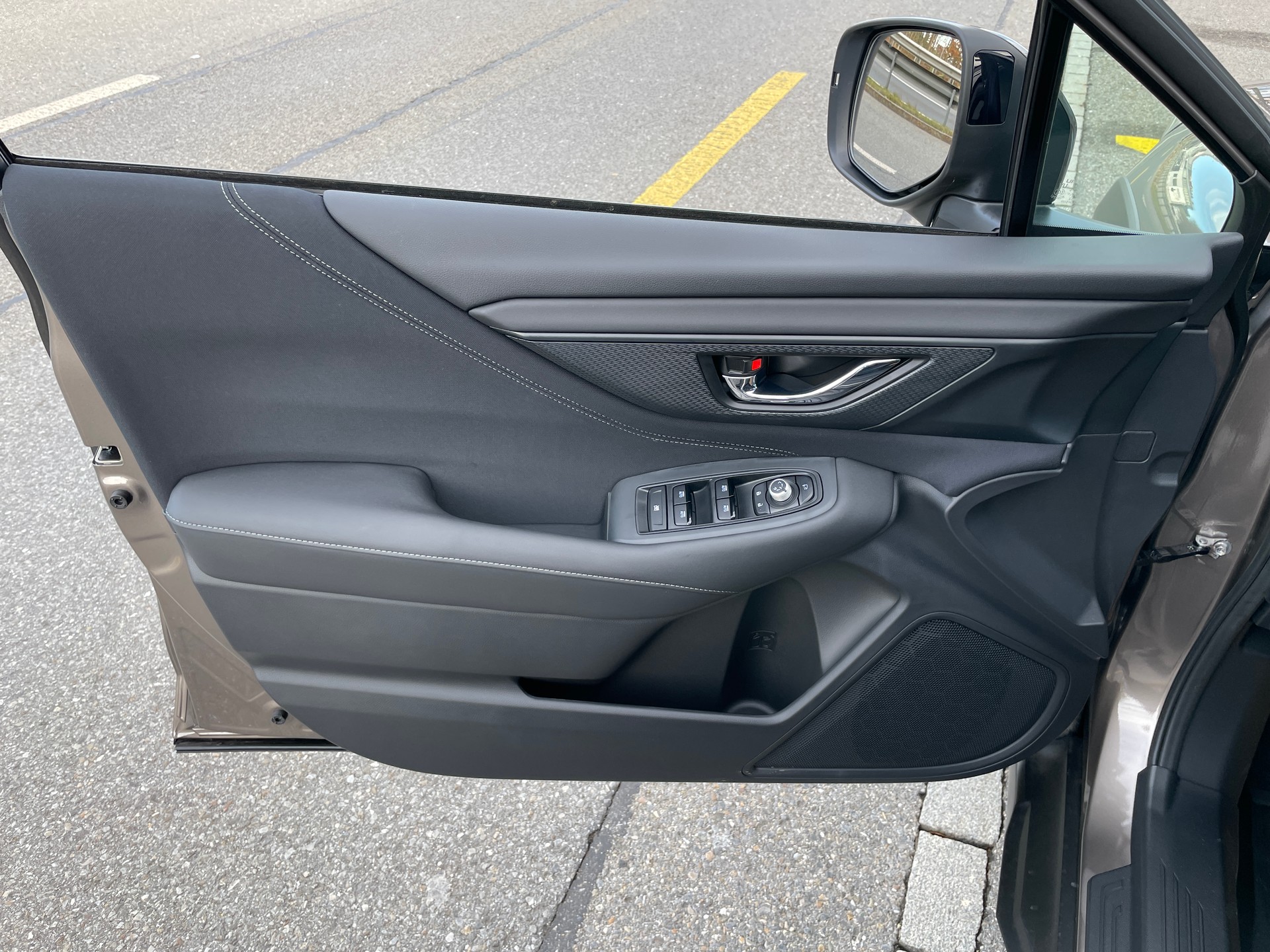 SUBARU Outback 2.5i Advantage AWD Lineartronic-image-10