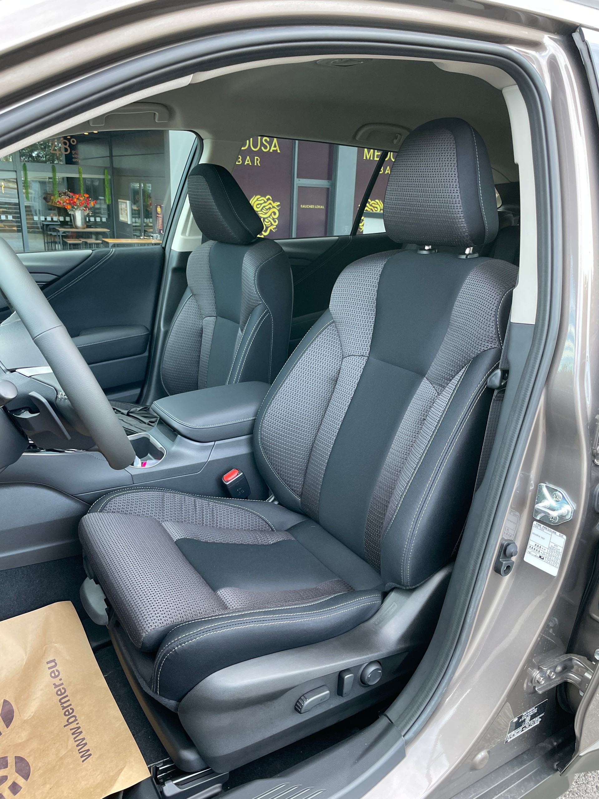 SUBARU Outback 2.5i Advantage AWD Lineartronic-image-12