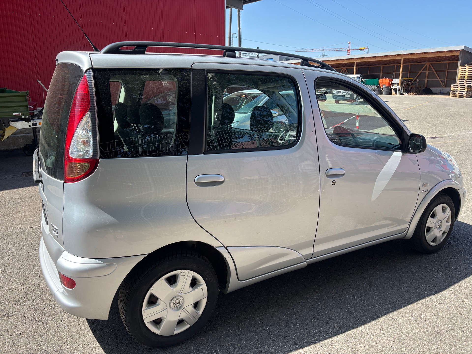 TOYOTA Yaris Verso 1.3 Linea Sol-image-1