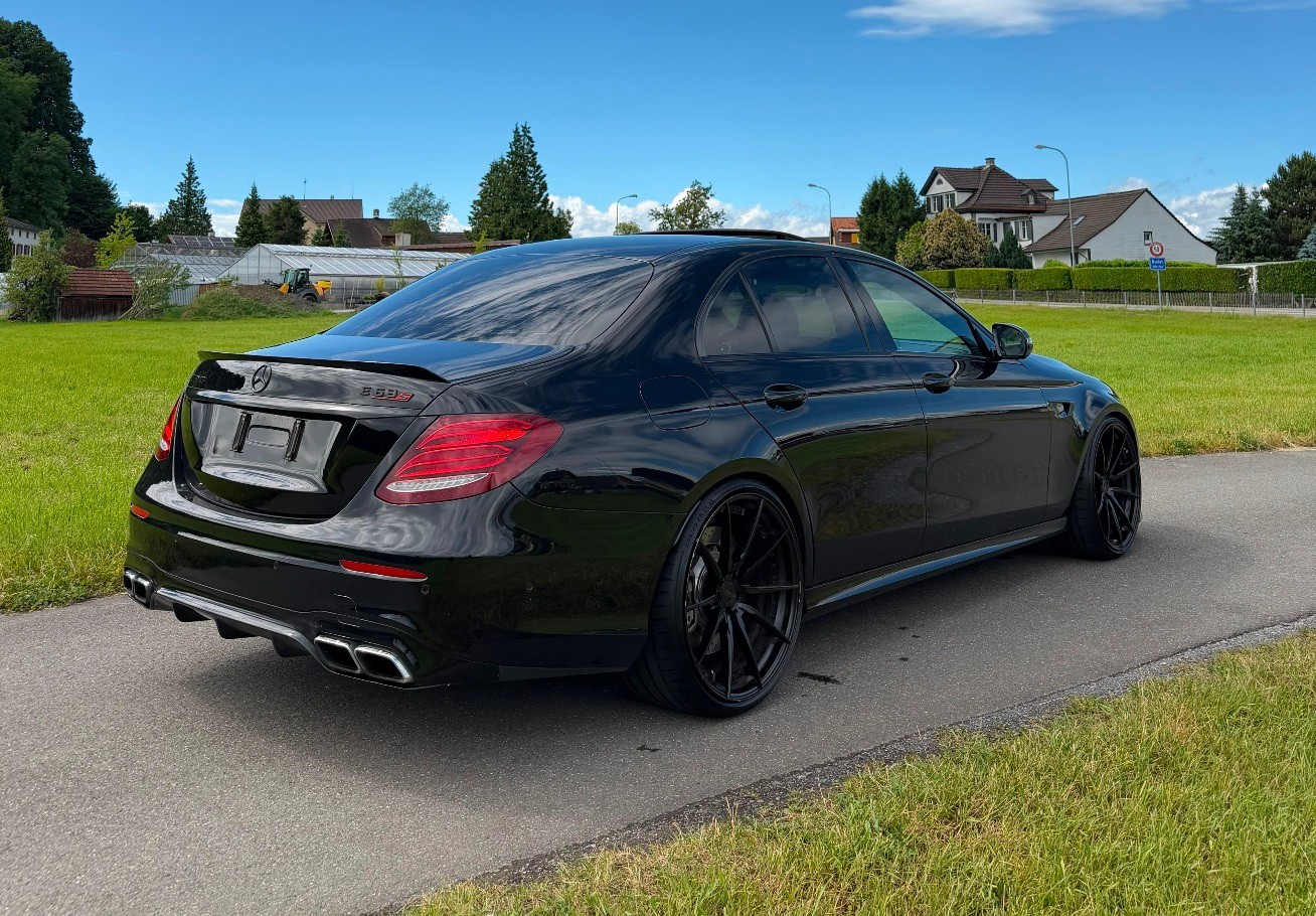 MERCEDES-BENZ E 63 V8 S AMG 4matic-image-3