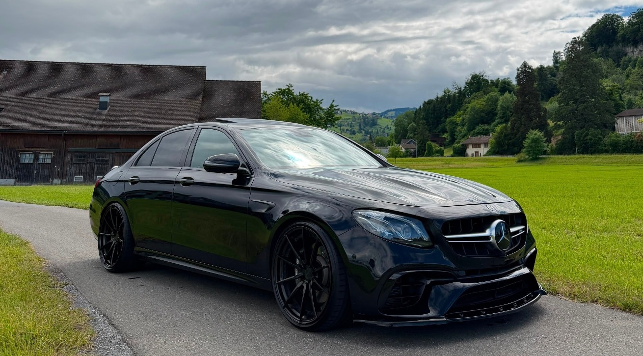 MERCEDES-BENZ E 63 V8 S AMG 4matic-image-1