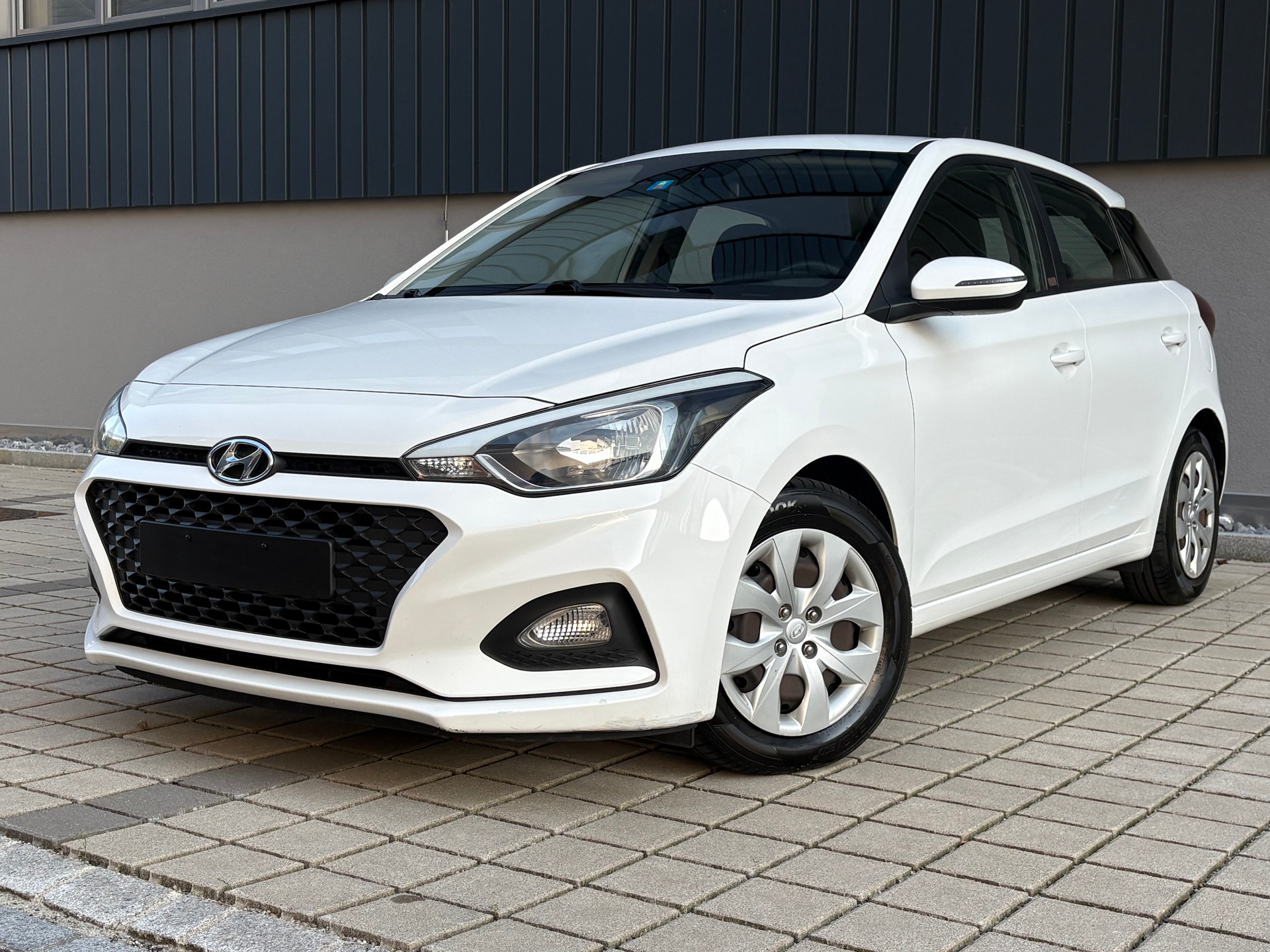 HYUNDAI i20 1.0 T-GDi Origo DCT Frisch ab MFK und Service-image-0